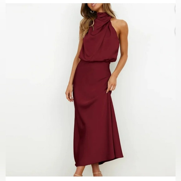 Elegant Burgundy Maxi Dress - Picture 1 of 1